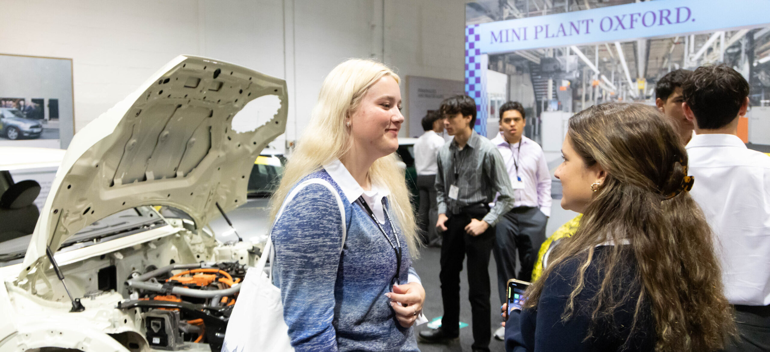 BMWFactory 8 1 scaled e1762513574605